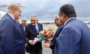 Pakistan Foreign Minister Ishaq Dar meeting Bangladeshi leaders during his visit to Dhaka